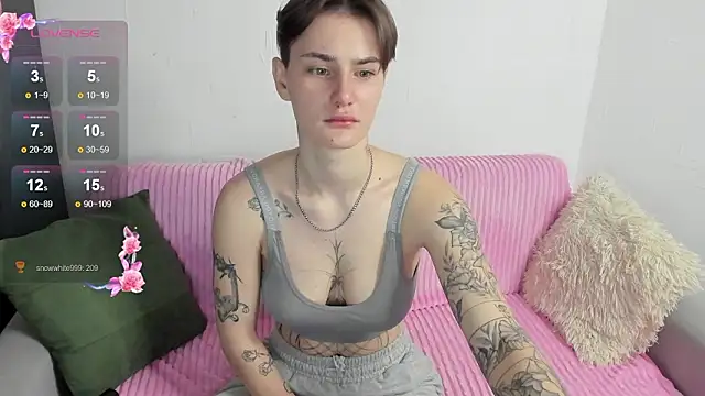 MilenaKeeks' Live XXX Chat