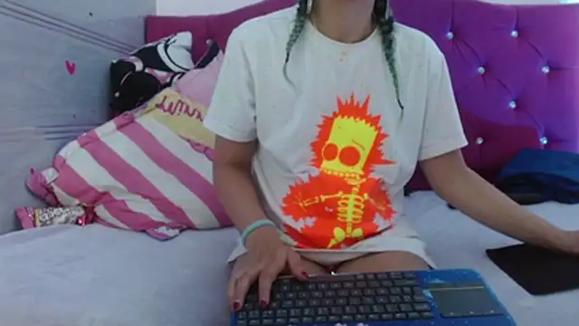 Ariasmithog: онлайн-секс-чат