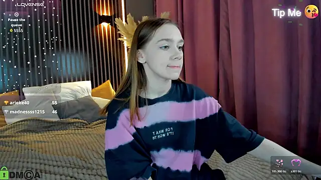 Онлайн чат XXX Lesi_Moonie01