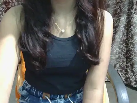 Adorable_Ayesha 即時 XXX 聊天