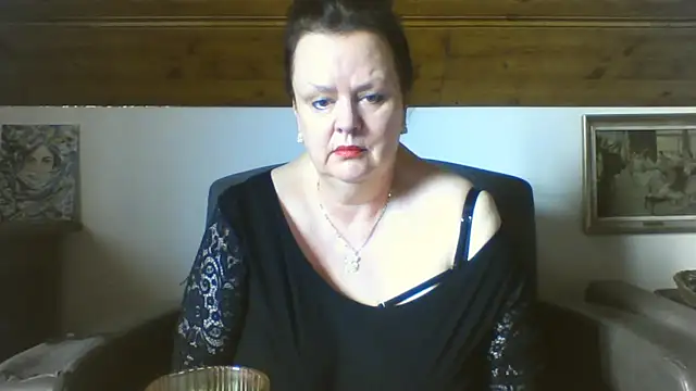 TiffanyMature Live XXX-Chat