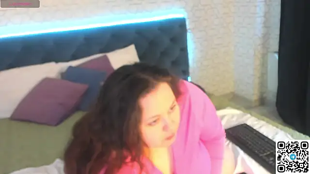 MoonlitAdele – webcam-show