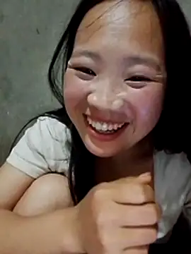 Pokazy przed kamerką – Miu_la