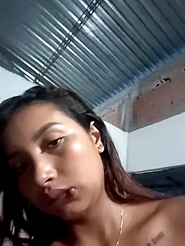 Genesis_18_'s Live XXX Chat