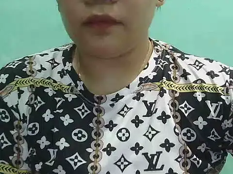 Charmingchub's Live XXX Chat