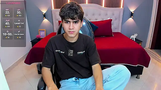 Tommy18__'s Live XXX Chat