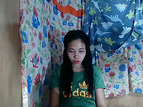 PinaySkinnyGirl's Live XXX Chat