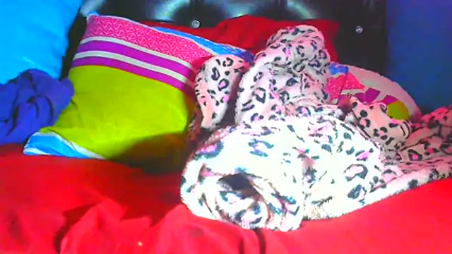 Queenofthenightx élő XXX-chatje