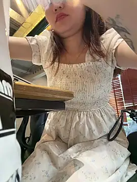 Emily_9xx: απευθείας συνομιλία ΧΧΧ