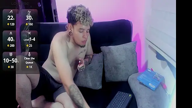 Chat +18 de lunaa_rayy420 ao vivo