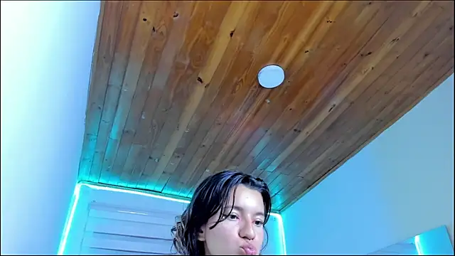 Clawdeen_Hot – Live XXX-chat