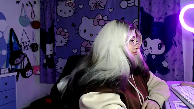 lussyevans24 Live XXX-Chat