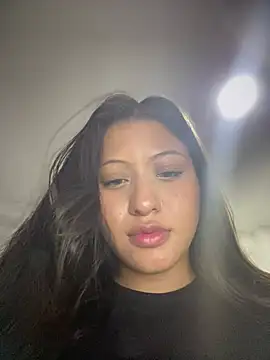 Estefanii-'s Live XXX Chat