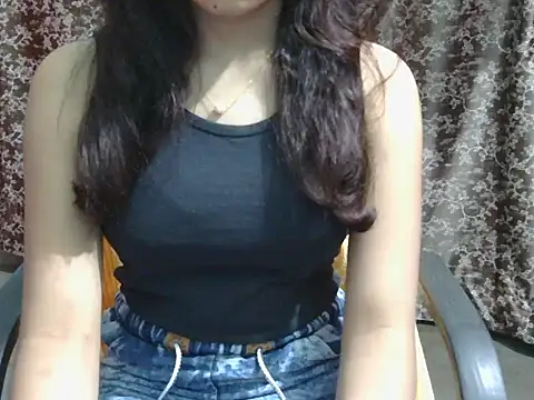 Adorable_Ayesha – Live XXX-chat