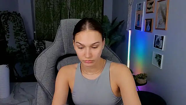 Sweet_Emilya 现场XXX聊天