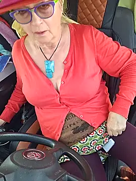 Czat XXX na żywo – Hot-Muci