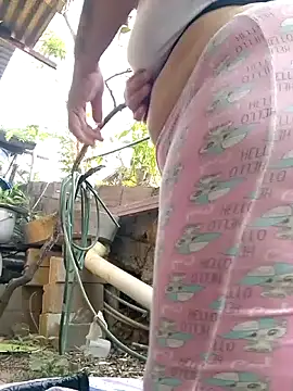 Вебкам-шоу tugordita-hot