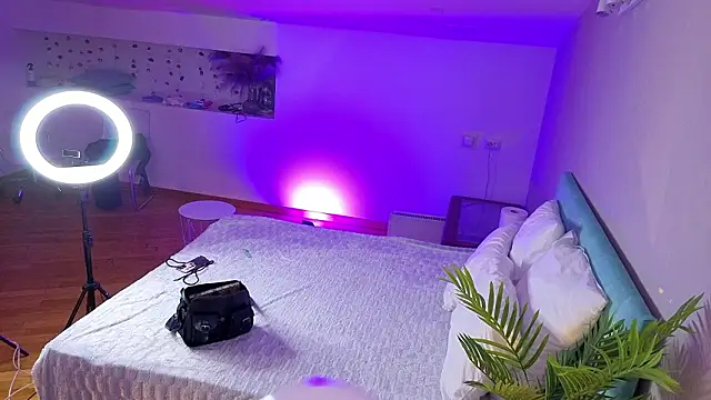 Živý XXX chat L1ittle_kitty_