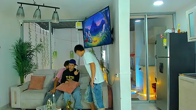 Houseofwarrios Chat XXX live