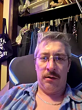 smooothbb: διαδικτυακό σόου στην κάμερα