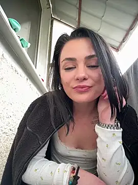 alwayshornyvivi – Live XXX-chat