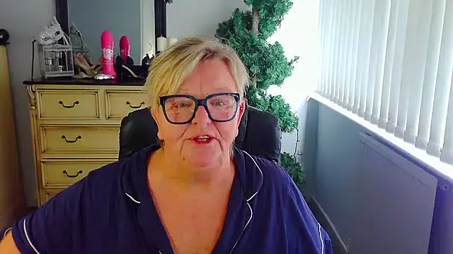 BridgetBlueEyes – Naživo XXX chat