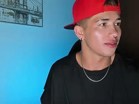 noahsaint live XXX chat