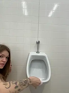 StreetSquirt 라이브 XXX 채팅