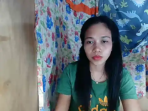 PinaySkinnyGirl's Live XXX Chat