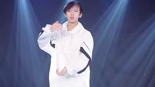 BTS-007's Live XXX Chat