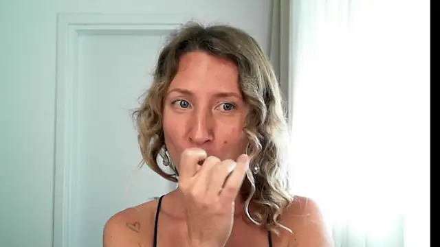 Paevoa Chat XXX in diretta