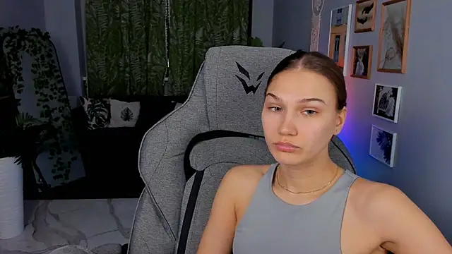 Sweet_Emilya's Live XXX Chat