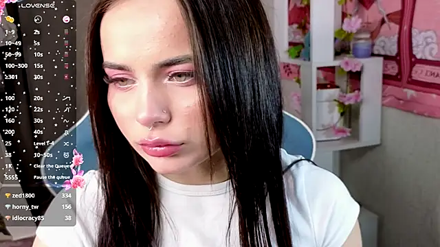 Milly_Rache élő XXX-chatje