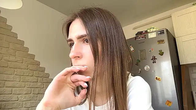 ElsieKuhlmann: διαδικτυακό σόου στην κάμερα