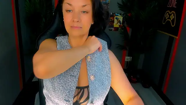 Chat +18 de AnaMills ao vivo