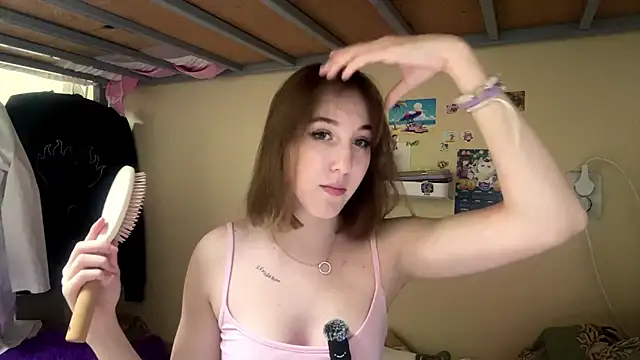 AquilineOrites Chat XXX in diretta