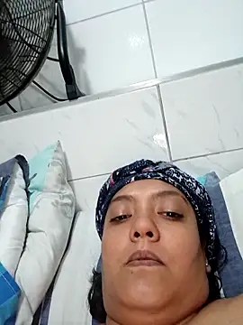 2Juicy_pussy – Live XXX-chat