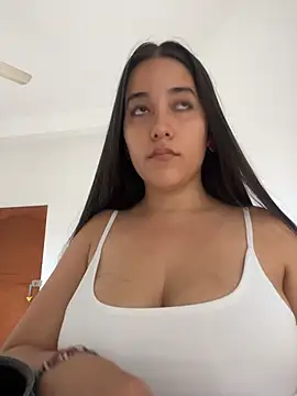 Chat XXX en directo de Nhefertary