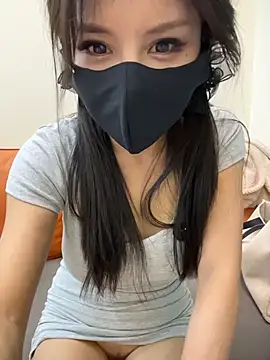 Carlin-yiyi's Webcam Show