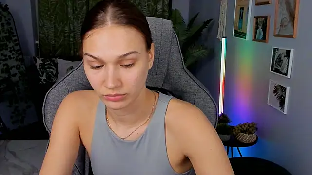 Sweet_Emilya – Live XXX-chat