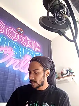 Mikaaa97 Show in webcam