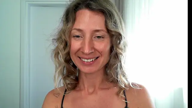 Chat +18 de Paevoa ao vivo