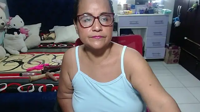 pervert_mommy_ élő XXX-chatje