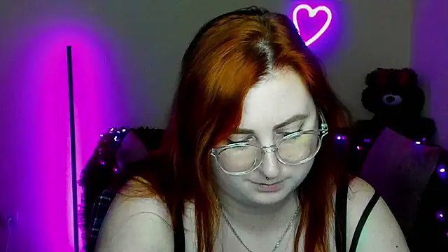 Alicia_love00: онлайн-секс-чат