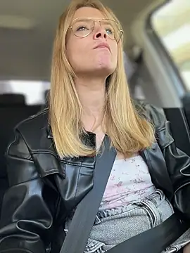 AnastasiaAniess' Live XXX Chat