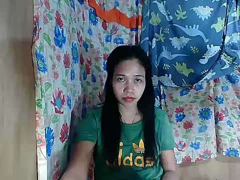 PinaySkinnyGirlのライブXXXチャット