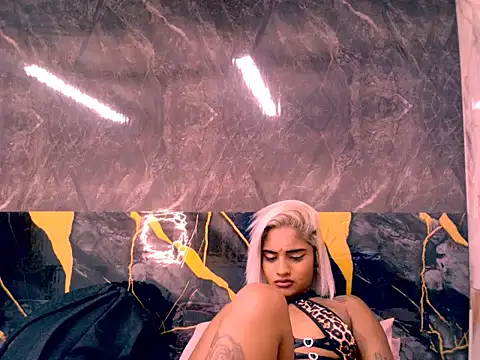 دردشة indian_barbie الجنسية المباشرة