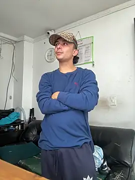 Daddyrich_632n Webbikameraesitys