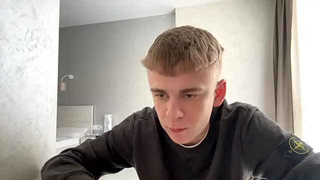 SoloFury webcam show