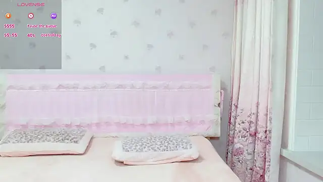 anjila888 Adlı Modelin Canlı XXX Sohbeti